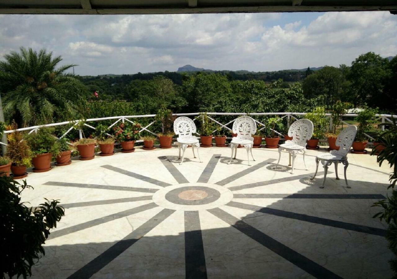 Mpt Rock End Manor, Pachmarhi Hotel Exterior photo