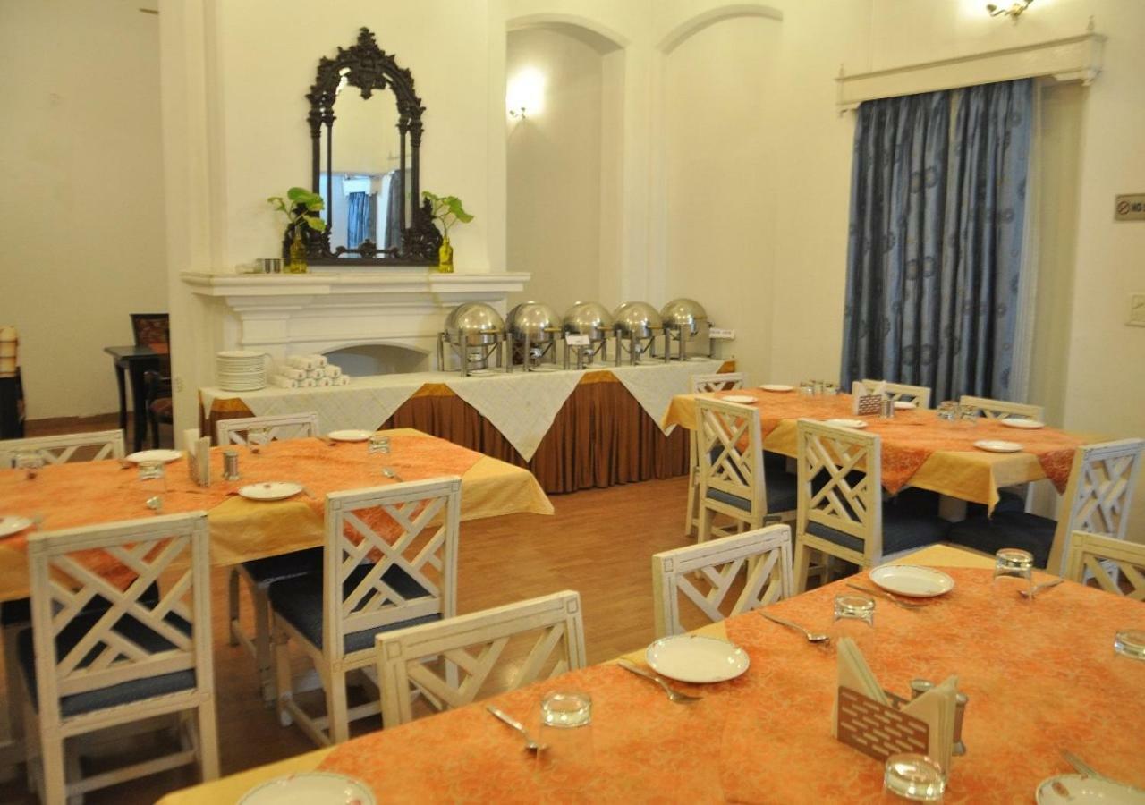Mpt Rock End Manor, Pachmarhi Hotel Exterior photo